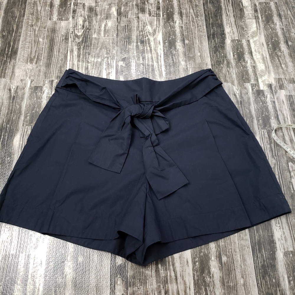 ⭐ J Crew Tie Waist Paper Bag Black Shorts
